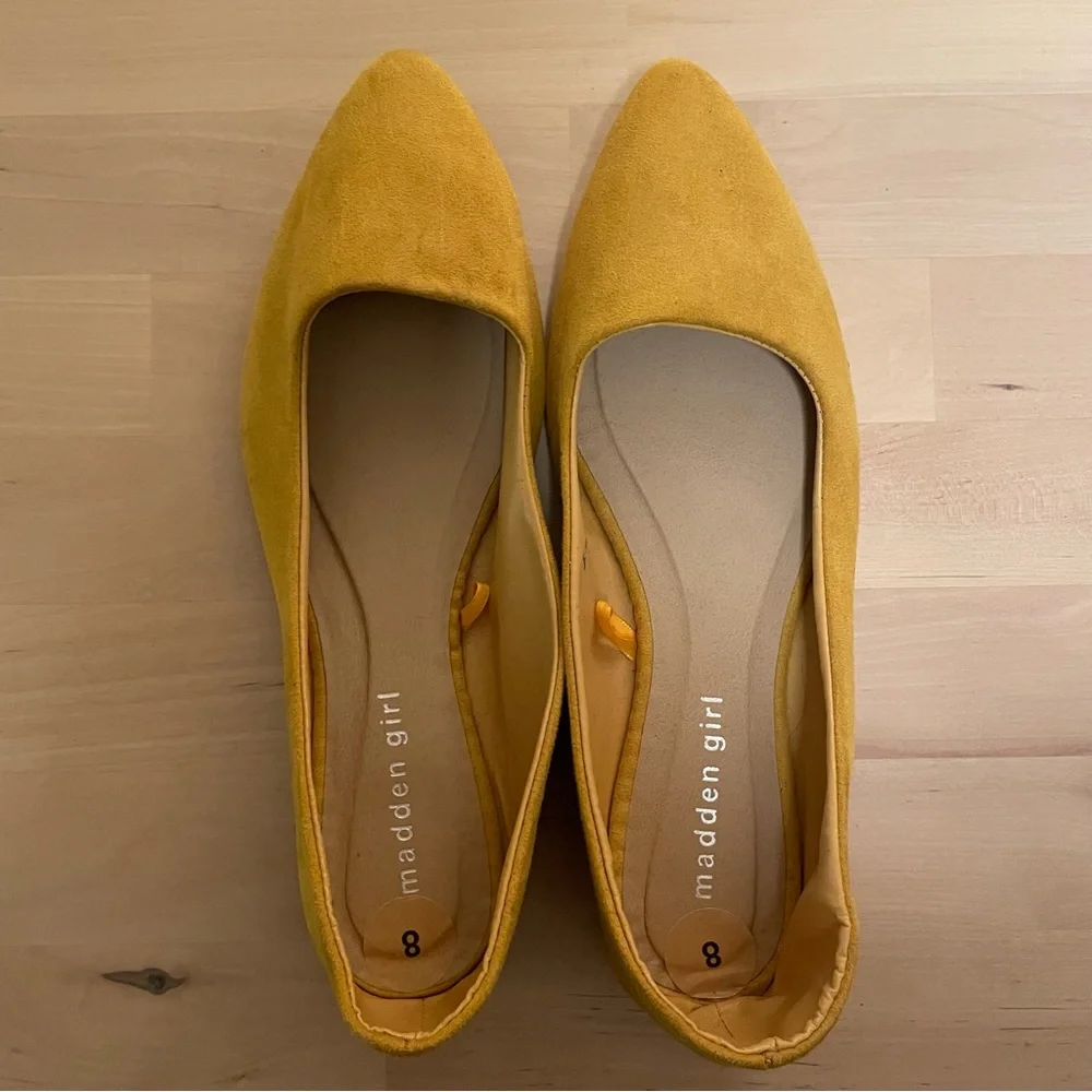 NWOT Madden Girl Mustard Yellow Flats - Picture 1 of 5